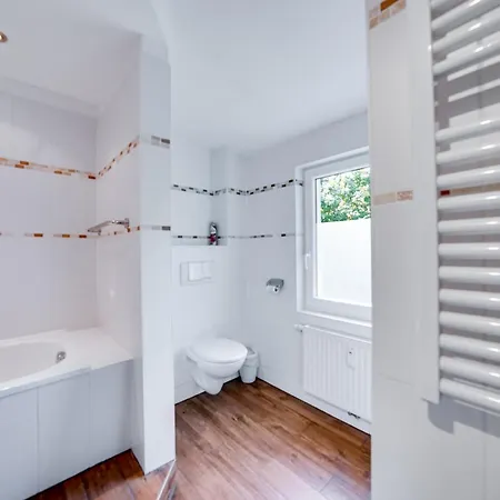 Wald & Apartments, I Waldgefluester * Heringsdorf (Usedom)