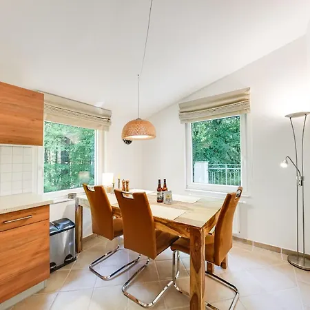Wald & Apartments, I Waldgefluester 公寓
